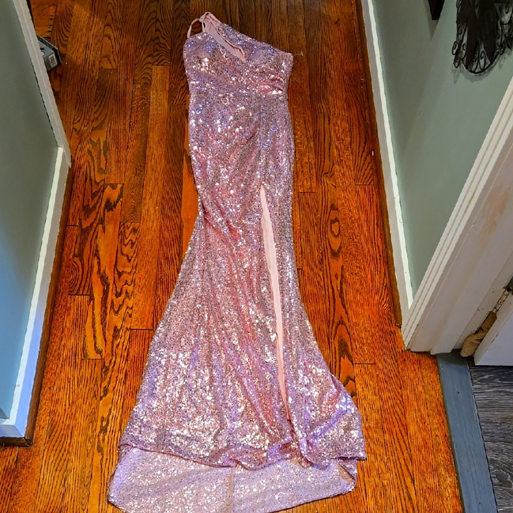 Pink Sequin Evening Prom Party Gown One Shoulder High Slit NEW  Small